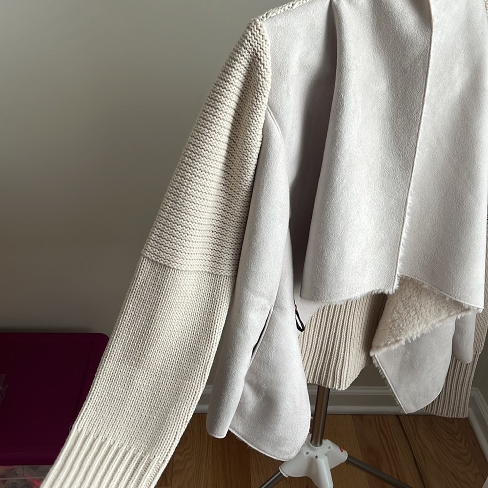 La Cite Acrylic and Wool Knitted Jacket - Picture 6 of 12